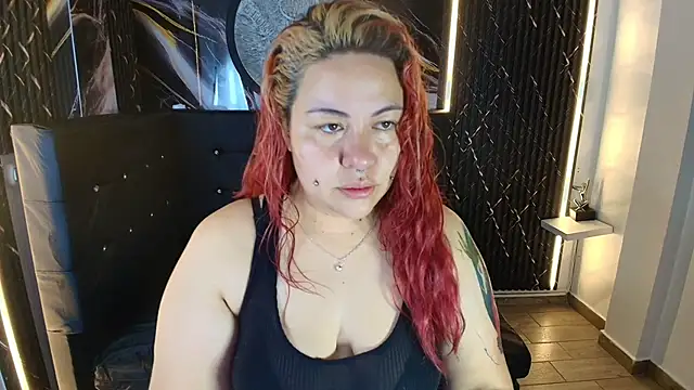 Bruja  Scarlata online show from December 2025 11:22:02 AM