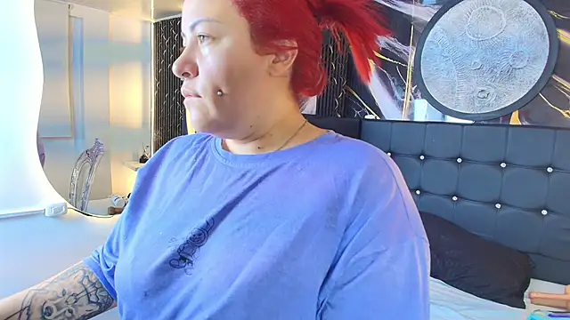 Bruja  Scarlata online show from September 2025 10:11:01 AM