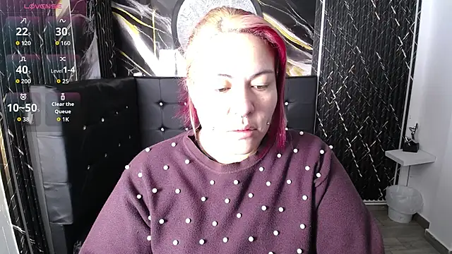Bruja  Scarlata online show from October 2025 10:06:01 AM