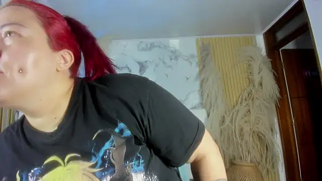 Bruja  Scarlata online show from October 2025 10:06:02 AM