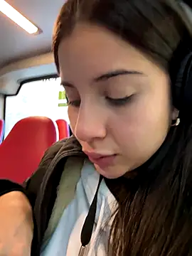 AnitaKariri online show from November 2025 08:37:01 AM