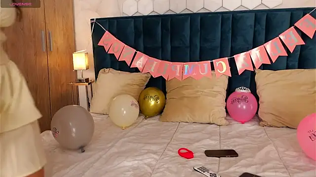 AnitaKariri online show from November 2025 09:26:02 AM