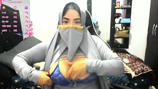 janna isa online show from October 2025 09:15:02 PM