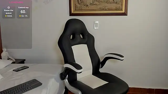 Wendy Marchall online show from November 2025 08:02:02 PM