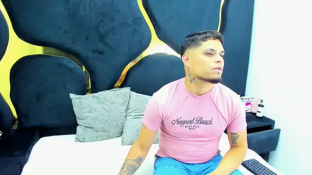 MelissaAndZeuss online show from February 2025 04:08:02 AM