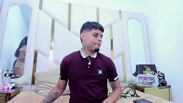 MelissaAndZeuss online show from October 2025 07:20:02 AM