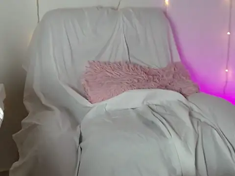 teffi smith25 online show from November 2025 01:25:01 PM