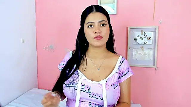 Snapshot of Amandalorense_ chatting on October 2025 04:36:01 AM Amandalorense online show from October 2025 04:36:01 AM