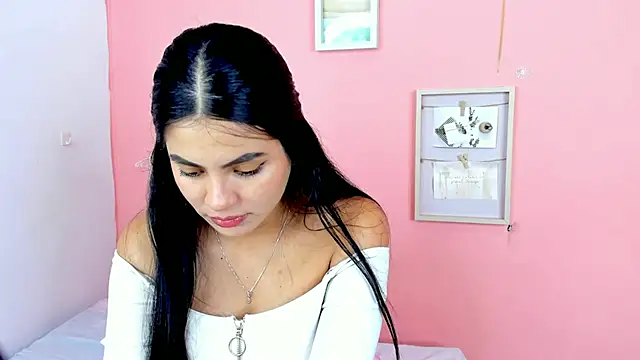 Snapshot of Amandalorense_ chatting on October 2025 04:47:02 AM Amandalorense online show from October 2025 04:47:02 AM