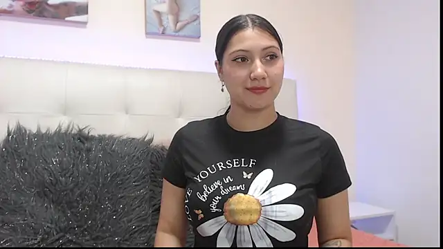 Snapshot of Chloe_Brownx chatting on June 2026 08:54:01 PM Chloe Brownx online show from June 2026 08:54:01 PM