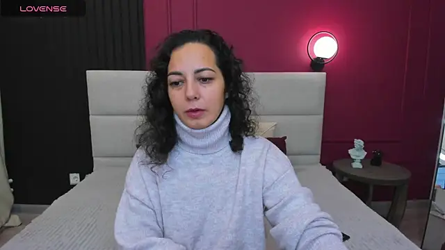 Linda Insatiable online show from September 2025 01:23:01 AM