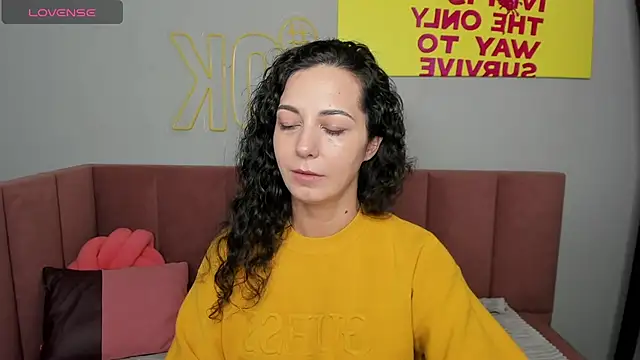 Linda Insatiable online show from March 2025 01:37:02 AM