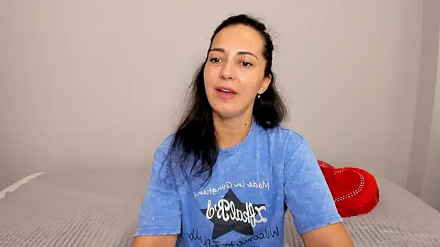 Snapshot of Linda_Insatiable chatting on June 2026 01:28:01 AM Linda Insatiable online show from June 2026 01:28:01 AM