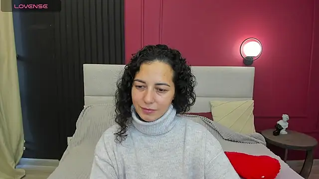 Linda Insatiable online show from September 2025 01:33:01 AM