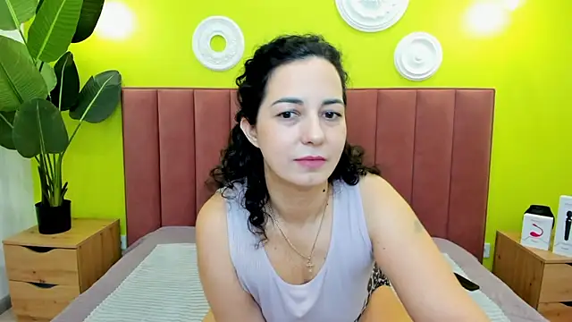 Snapshot of Linda_Insatiable chatting on February 2026 01:34:02 AM Linda Insatiable online show from February 2026 01:34:02 AM