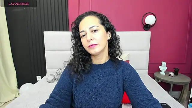 Linda Insatiable online show from October 2025 01:29:02 AM