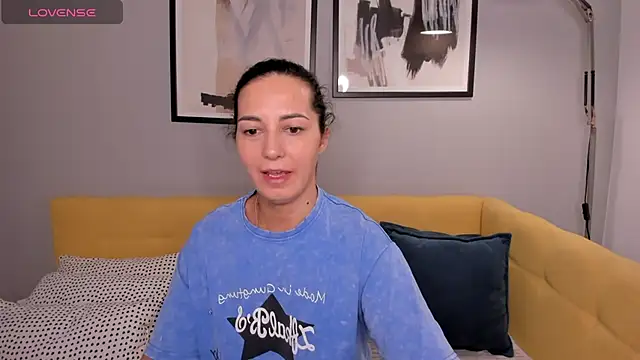 Linda Insatiable online show from March 2025 01:50:02 AM