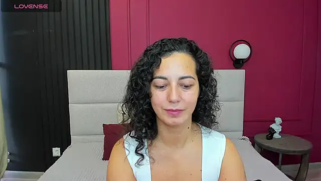 Linda Insatiable online show from September 2025 01:23:02 AM