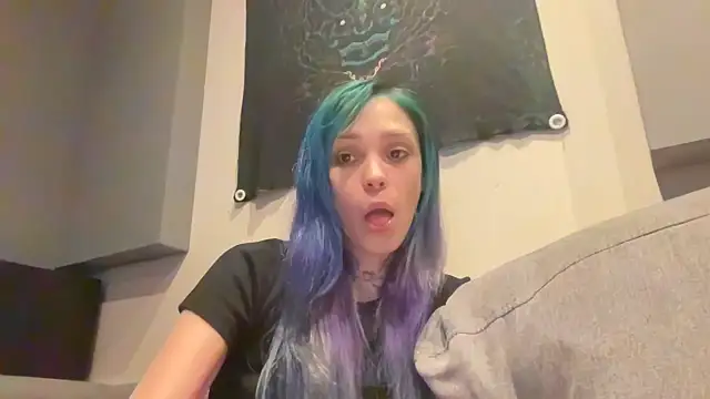 loletabb online show from December 2025 05:10:01 AM