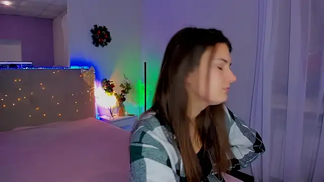 Snapshot of Laura_Leee chatting on January 2026 05:55:01 AM Laura Leee online show from January 2026 05:55:01 AM