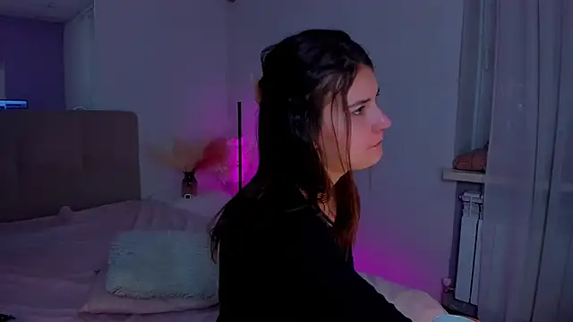 Laura Leee online show from March 2025 09:34:01 AM