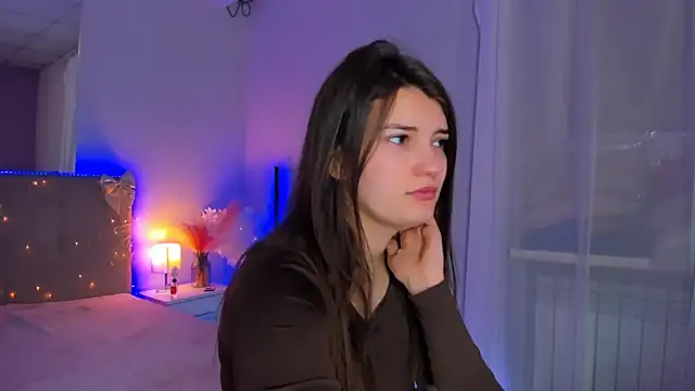 Snapshot of Laura_Leee chatting on March 2026 06:13:02 AM Laura Leee online show from March 2026 06:13:02 AM