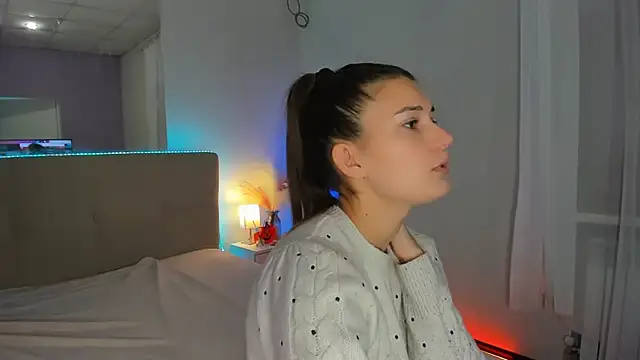Laura Leee online show from October 2025 05:16:02 AM