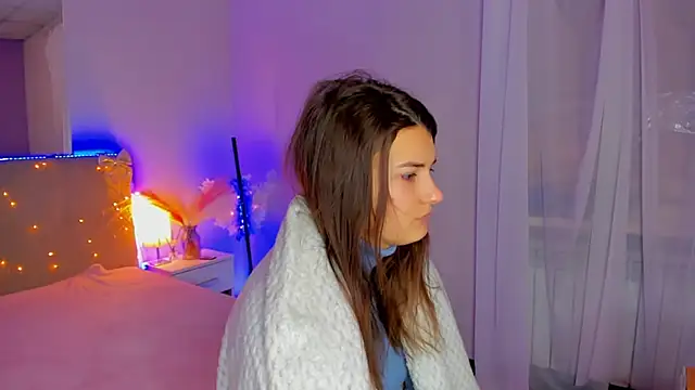 Snapshot of Laura_Leee chatting on February 2026 06:09:01 AM Laura Leee online show from February 2026 06:09:01 AM