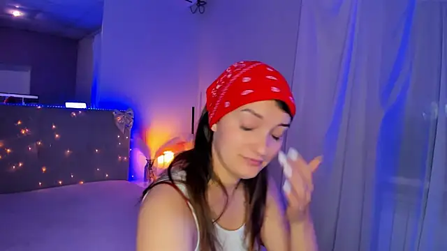 Laura Leee online show from June 2026 04:56:01 AM