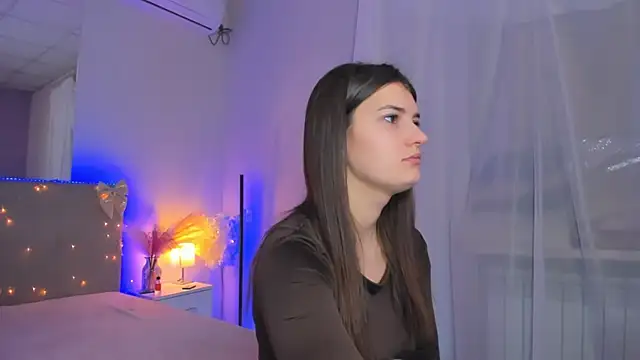 Laura Leee online show from March 2026 06:13:02 AM