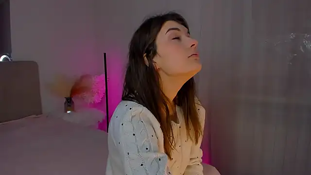 Laura Leee online show from February 2025 06:08:01 AM