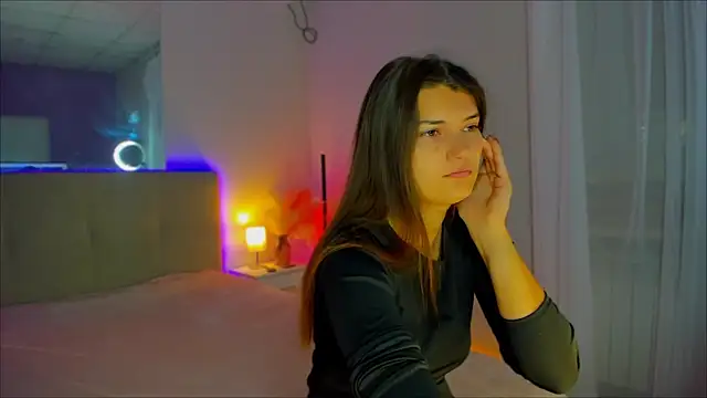 Laura Leee online show from September 2025 05:34:02 AM