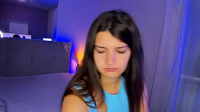 Laura Leee online show from June 2026 05:14:02 AM