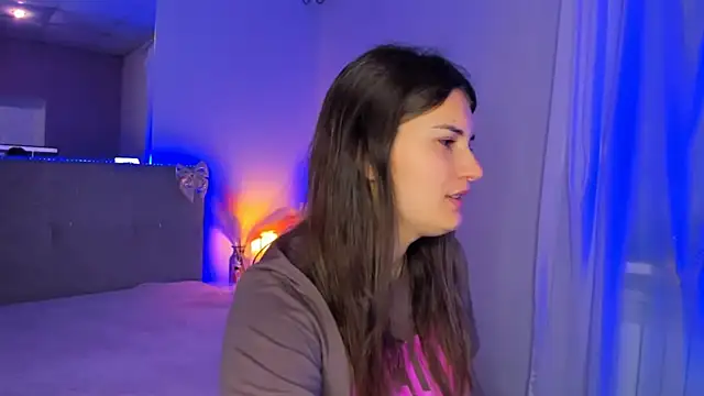 Laura Leee online show from May 2026 04:54:02 AM