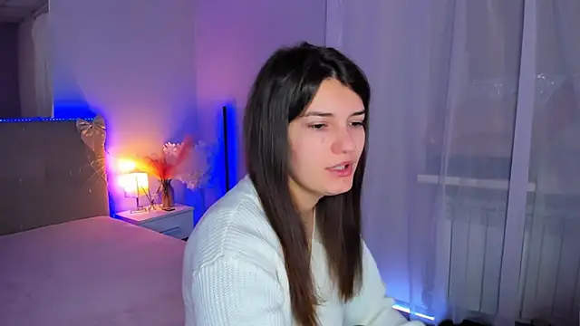 Snapshot of Laura_Leee chatting on February 2026 06:15:01 AM Laura Leee online show from February 2026 06:15:01 AM