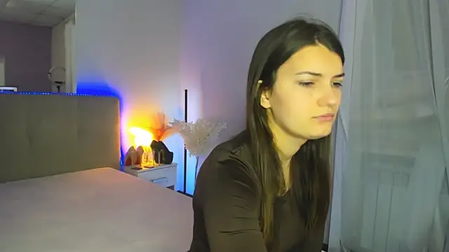 Laura Leee online show from December 2025 06:12:02 AM