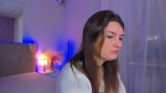 Laura Leee online show from March 2026 06:18:02 AM