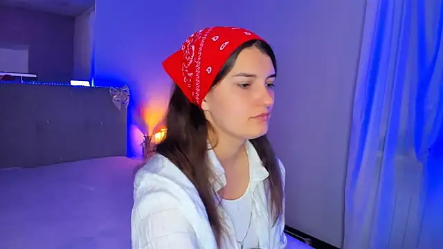 Laura Leee online show from June 2026 05:08:02 AM
