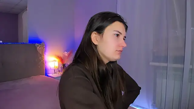 Snapshot of Laura_Leee chatting on February 2026 06:26:01 AM Laura Leee online show from February 2026 06:26:01 AM