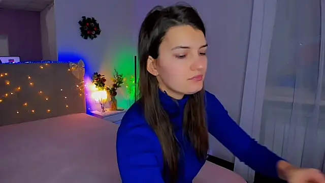 Snapshot of Laura_Leee chatting on January 2026 06:28:01 AM Laura Leee online show from January 2026 06:28:01 AM