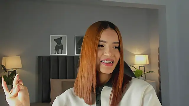 Madie  collins online show from November 2025 11:31:02 AM