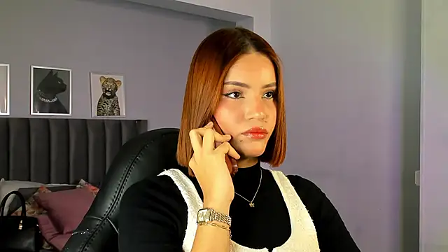 Madie  collins online show from February 2026 11:45:02 AM