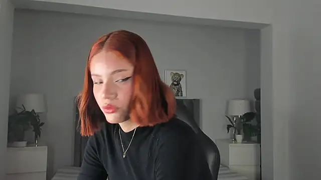 Madie  collins online show from March 2026 12:00:01 PM