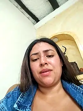 Snapshot of DULCE__26 chatting on March 2025 06:23:01 PM DULCE  26 online show from March 2025 06:23:01 PM