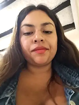 Snapshot of DULCE__26 chatting on March 2025 03:18:02 PM DULCE  26 online show from March 2025 03:18:02 PM