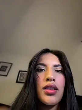 Dulceeany online show from June 2026 10:36:01 PM