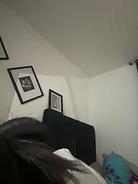 Dulceeany online show from October 2025 03:32:01 AM