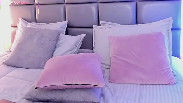 SpicySugar  online show from November 2025 07:18:02 PM