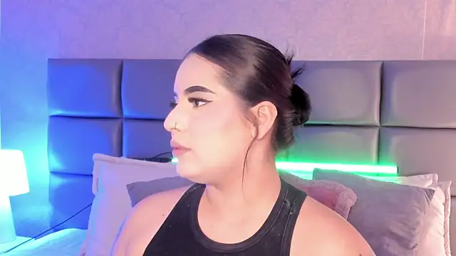 SpicySugar  online show from April 2026 08:01:01 PM