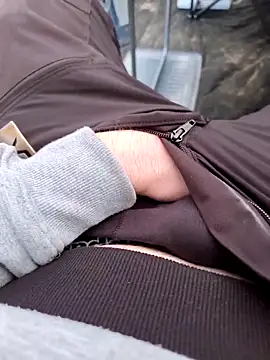 OdinWolf1990 online show from April 2026 01:28:02 PM